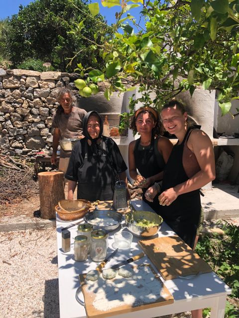 Melanes: Naxos Perivoli Farm & Cooking Class With Wood Fire - Meeting Point and What to Bring