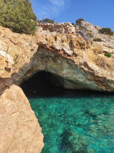 Naxos: Explore the Caves of the Unspoiled South-East Coast! - Common questions