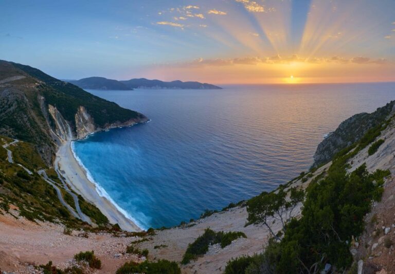 Private Tour: Magnificent Fiscardo by Night