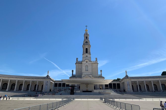 Private Tour to Fátima Sanctuary, Nazaré, Óbidos and Batalha FD - Customer Reviews