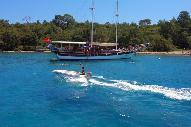 Relaxing Boat Trip W/Lunch and Drinks From Antalya - Safety and Guidelines