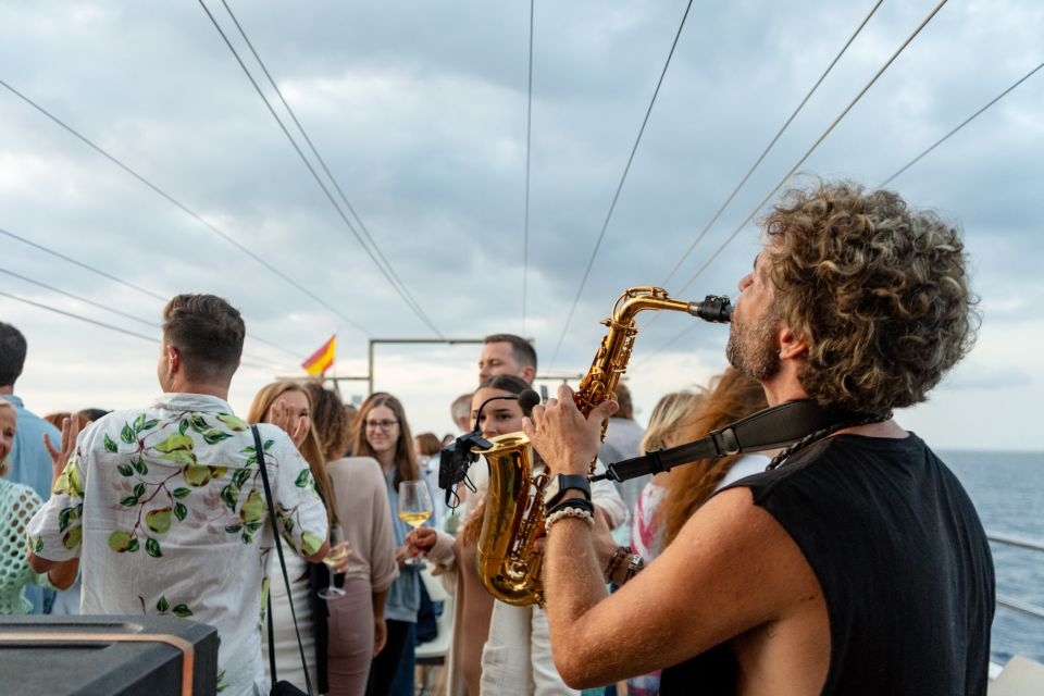 Sant Antoni De Portmany: Sunset Cruise With Drinks and Music - Last Words