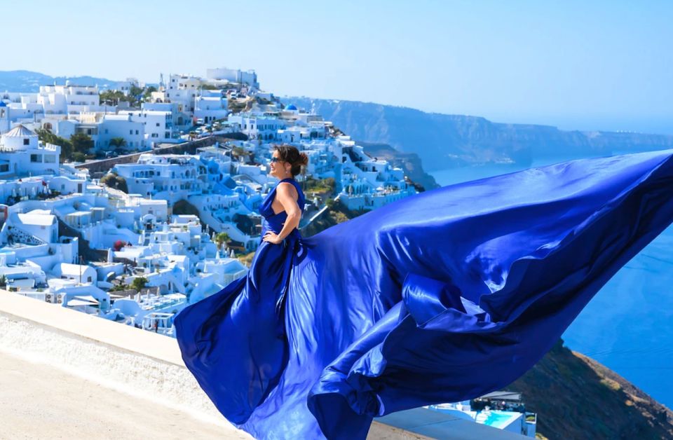 Santorini: Private Flying Dress Photoshoot in Santorini - Directions
