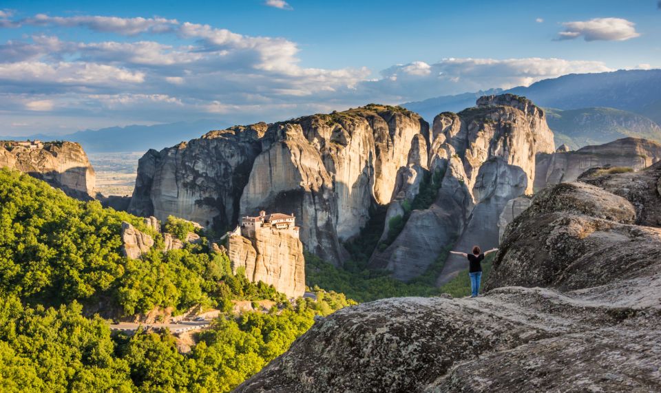 Thessaloniki: 3-Day Rail Trip to Meteora With Hotel & Museum - Included Services