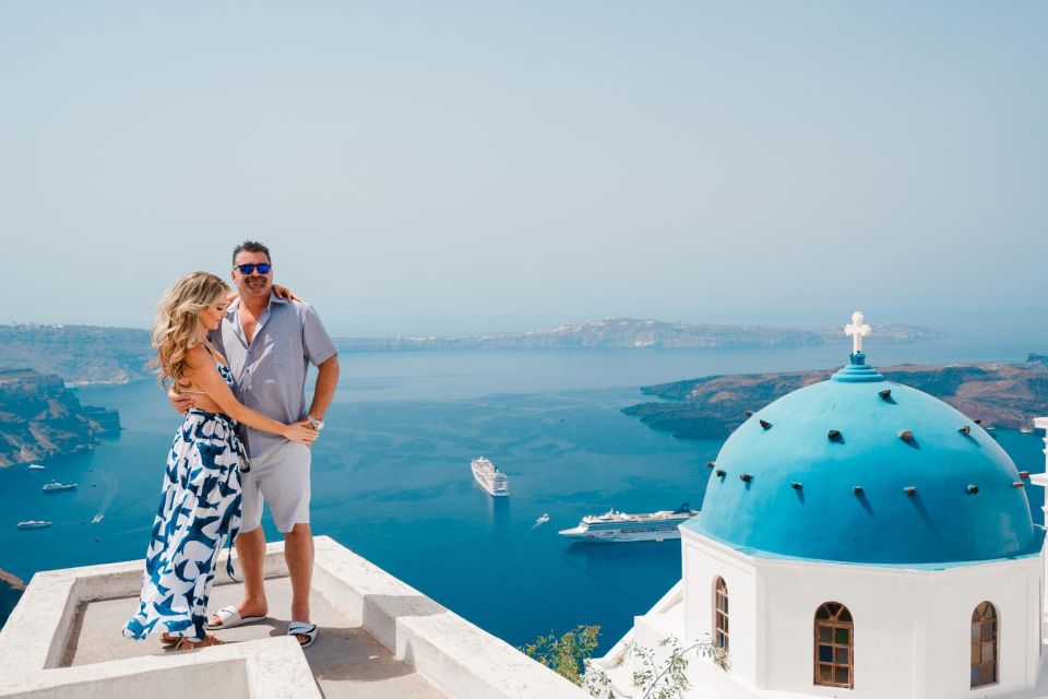 Tour Santorini With a Professional Photographer - What to Bring