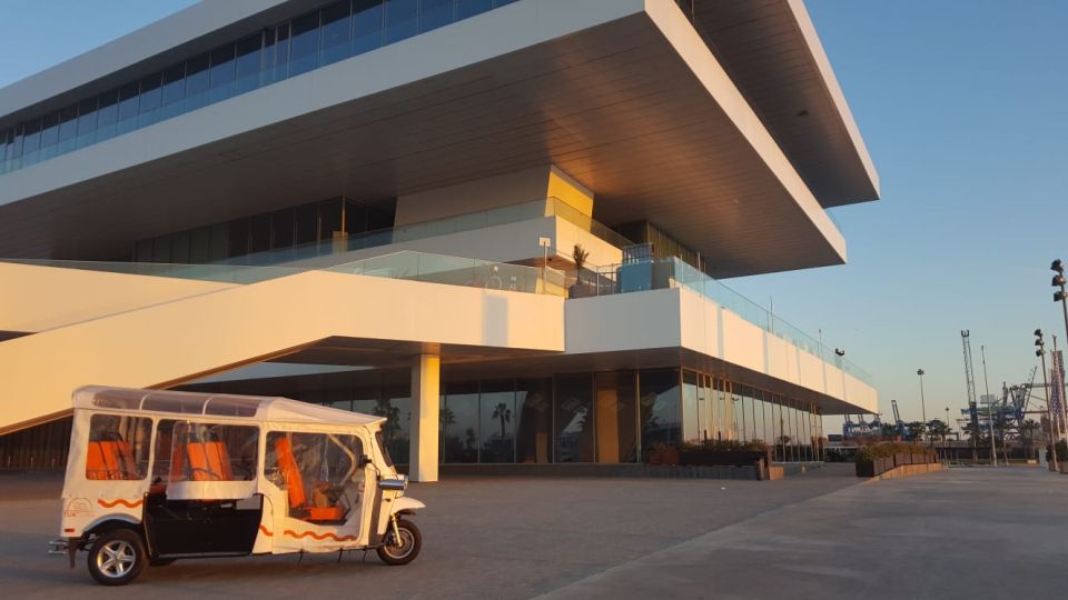 Valencia: Tuk Tuk Modern Tour - Booking Details