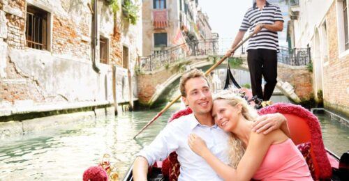 Venice: Romantic Gondola Tour and Dinner for Two - Last Words