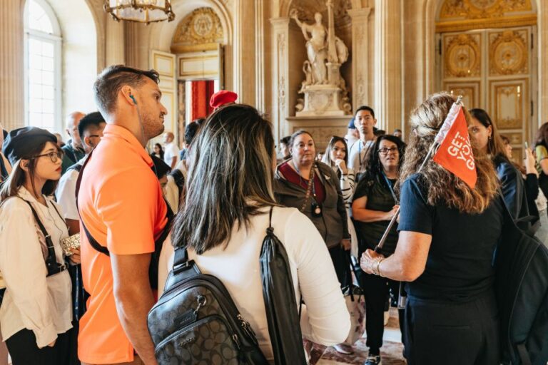 Versailles: Skip-The-Line Tour of Palace With Gardens Access