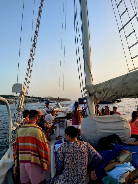 Athens: Retro Glam Sunset Cruise With Wine, Snacks & Music - Directions