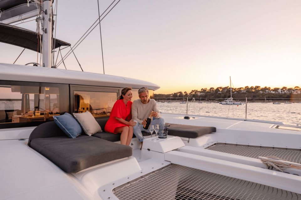 Catamaran Sunset Cruise Dia Island - Premium Menu & Drinks - Common questions