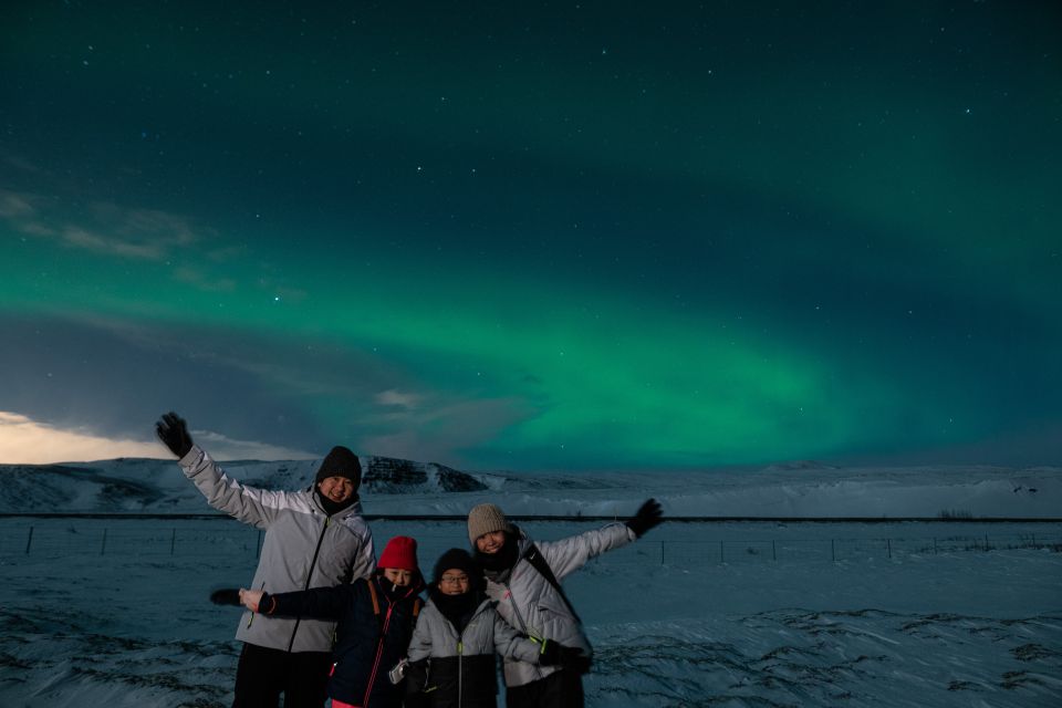 From Reykjavik: Northern Lights Guided Tour With Photos - Booking Flexibility and Payment Policies