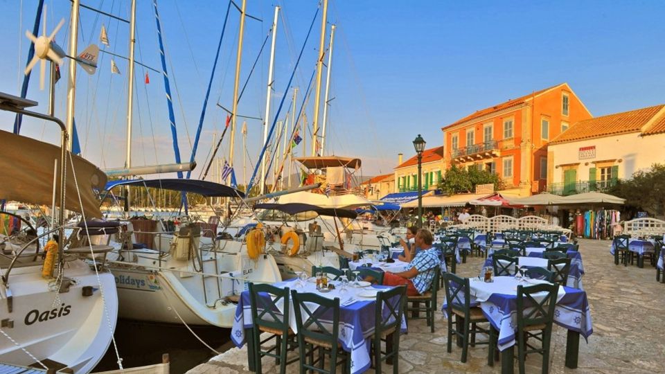 Kefalonia: Island Highlights Bus and Boat Tour With Lunch - Common questions