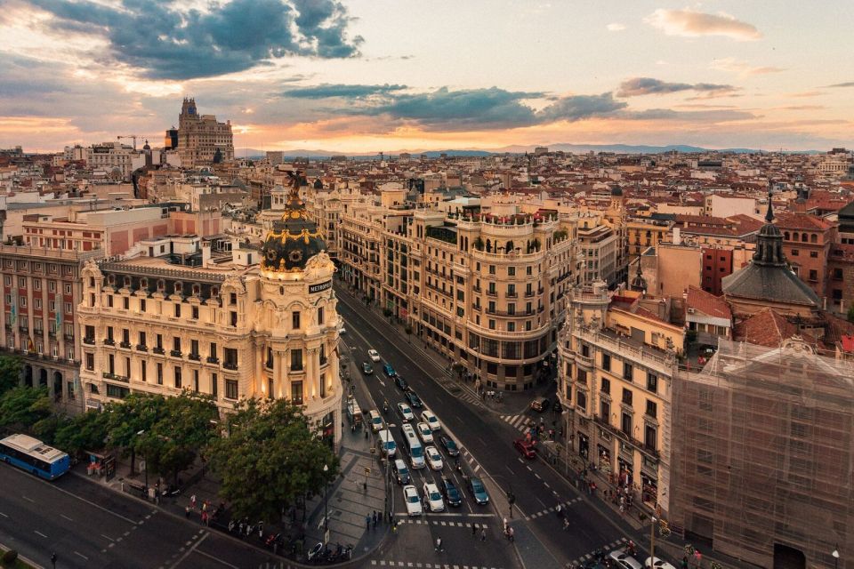 Madrid: 1.5-Hour Private Kick-Start Tour With a Local - Inclusions