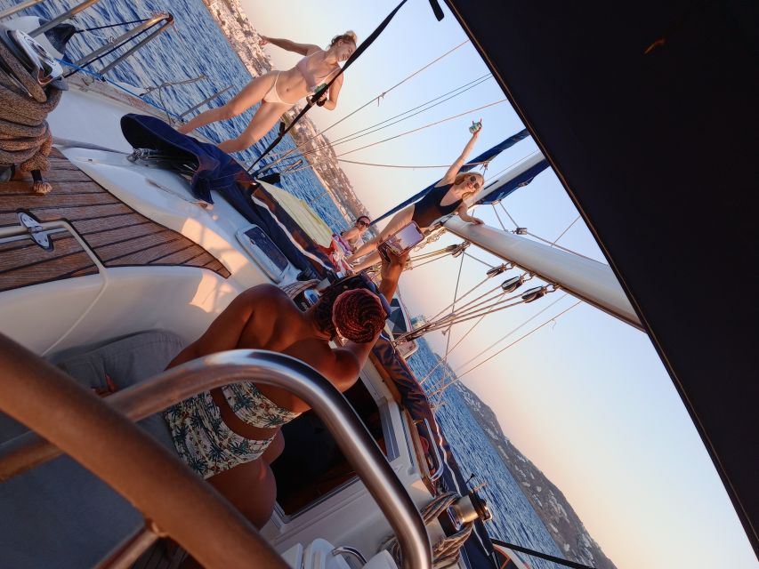 Mykonos: Rhenia Island Sunset Cruise With Unlimited Drinks - Rhenia Island Sunset Cruise Details