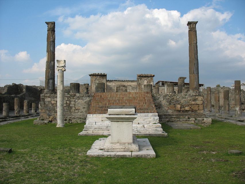 Naples: Pompeii & Herculaneum Tour With Lunch & Wine Tasting - Booking and Cancellation