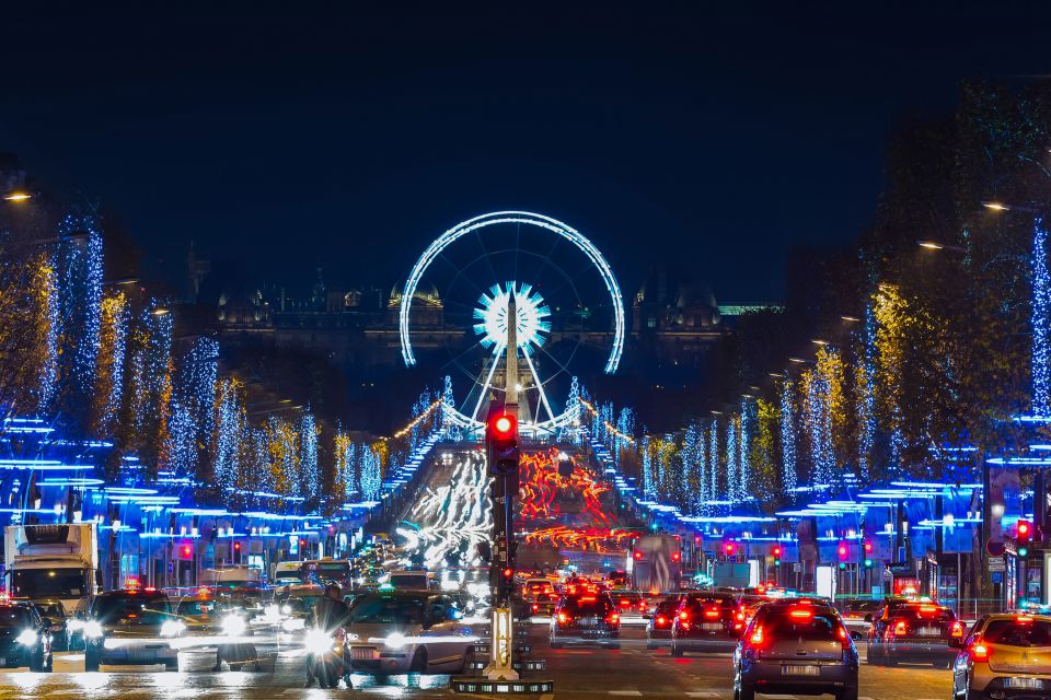 Paris: Evening Sightseeing Tour and Moulin Rouge Show - Common questions