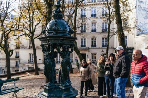 Paris: Hidden Gems of Montmartre With Local Guide - Common questions