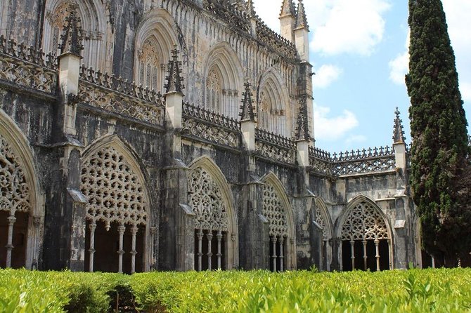 Private Tour to Fátima Sanctuary, Nazaré, Óbidos and Batalha FD - Additional Information