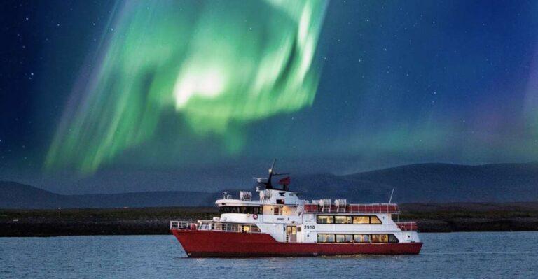 Reykjavík: Northern Lights Cruise