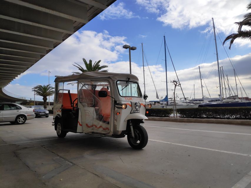 Valencia: Tuk Tuk Modern Tour - Common questions