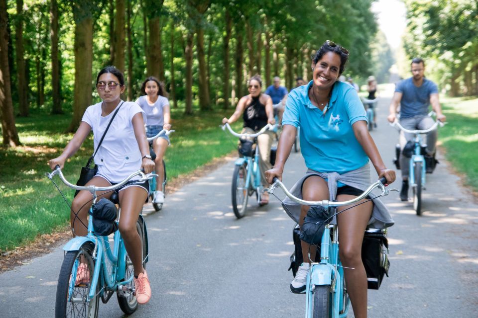 Versailles Bike Tour With Palace & Queen Farm Entrance - Customer Reviews