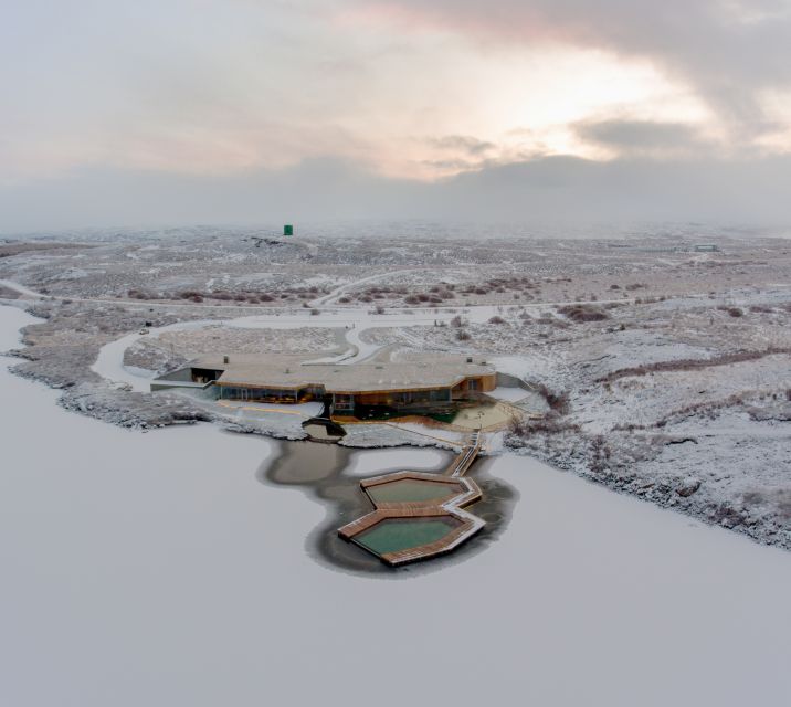 Vök Baths: East Iceland Geothermal Baths Entry - Location and Ratings