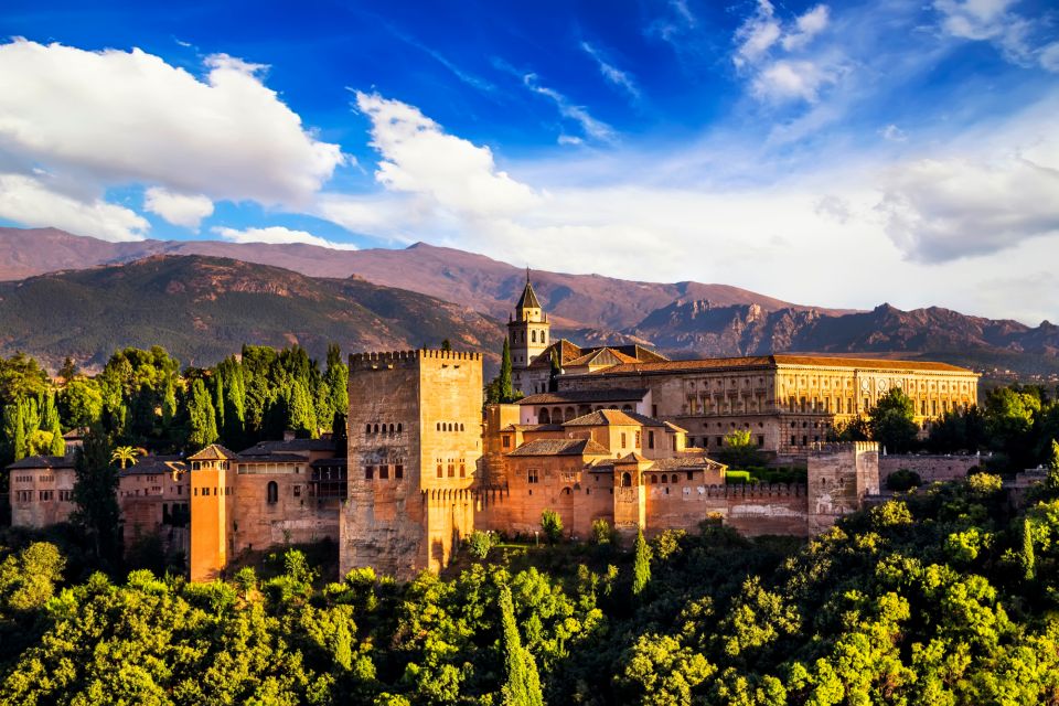 Granada: Self-Guided Highlights Scavenger Hunt & Tour - Last Words