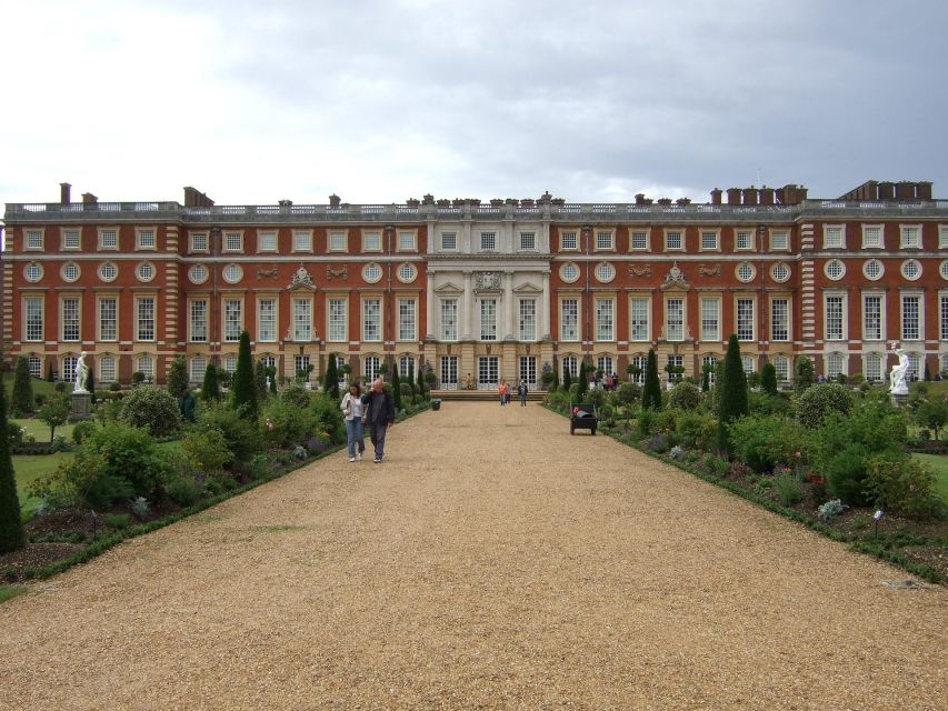 Hampton Court Palace Private Tour With Fast Track Pass - Common questions