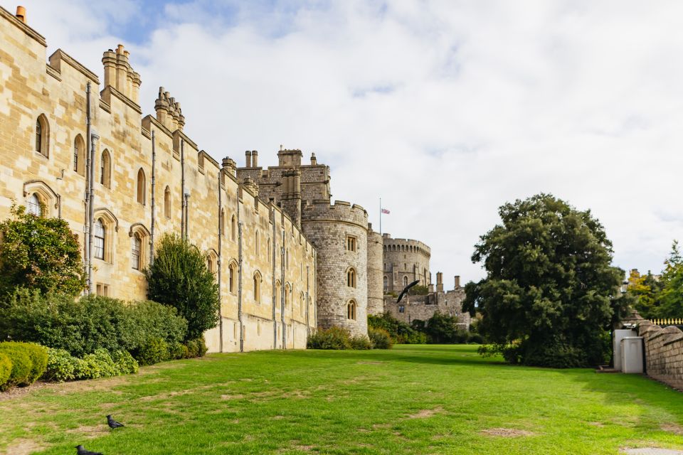 London: Windsor Castle, Stonehenge & Bath Full-Day Tour - Last Words