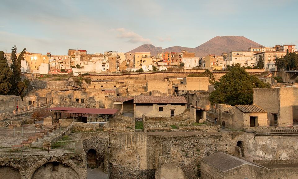 Naples: Pompeii & Herculaneum Tour With Lunch & Wine Tasting - Common questions