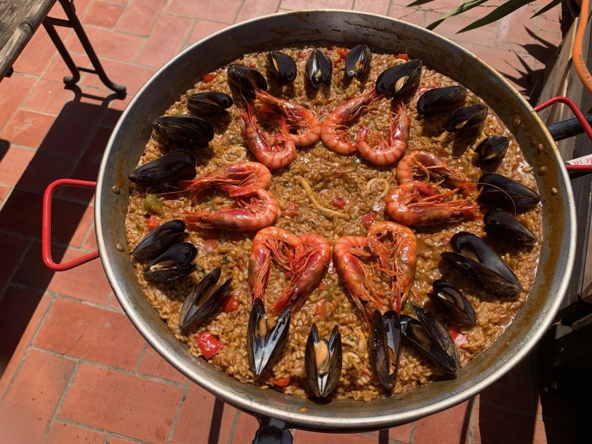 Paella Seafood Master Class Experience in Barcelona - Common questions