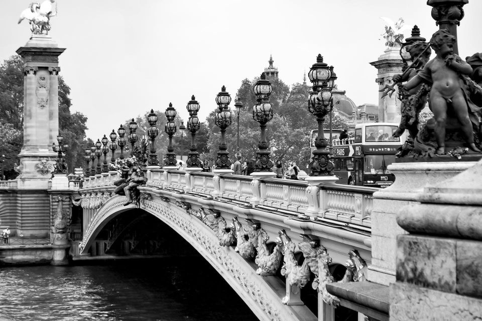 Paris : Audio Guided Tour of the Bridges of Paris - Last Words