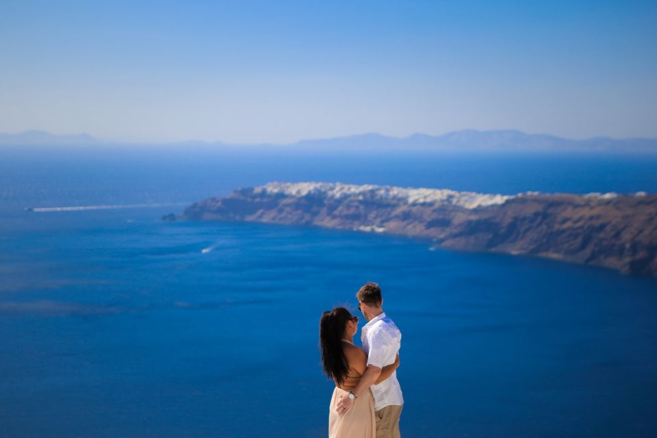 Santorini: Photo Shoot With a Private Vacation Photographer - Last Words