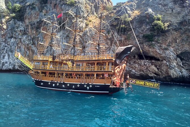 Alanya Pirate Boat Trip With Unlimited Drinks & Lunch - Key Points