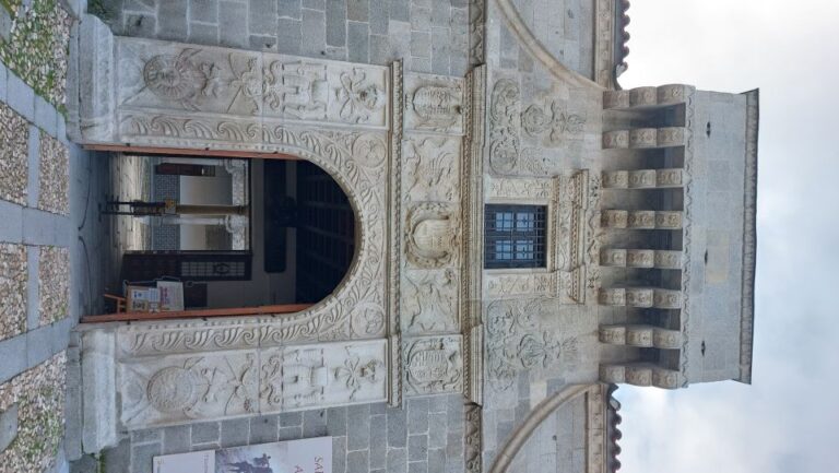 Ávila: Private Tour of Walls and Historic Old Town