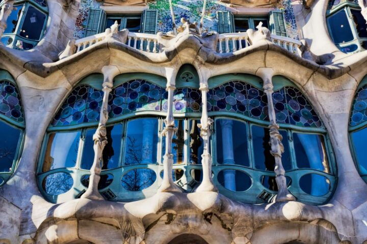 Barcelona: La Pedrera Guided Tour With Casa Batllo Option - Key Points