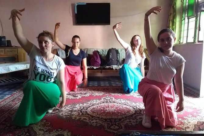 Bollywood Dance Class in Jaipur With Transportation - Key Points