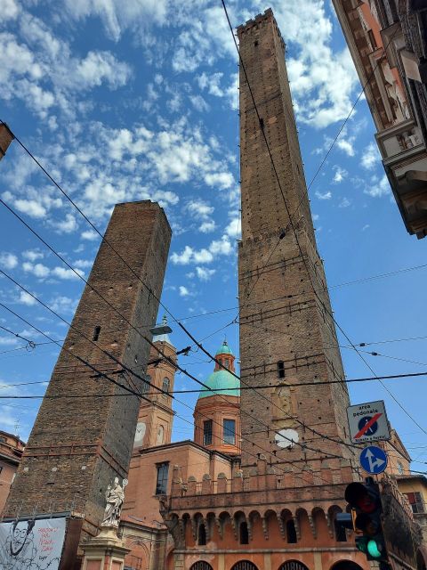 Bologna - Old Town Private Historic Walking Tour - Key Points