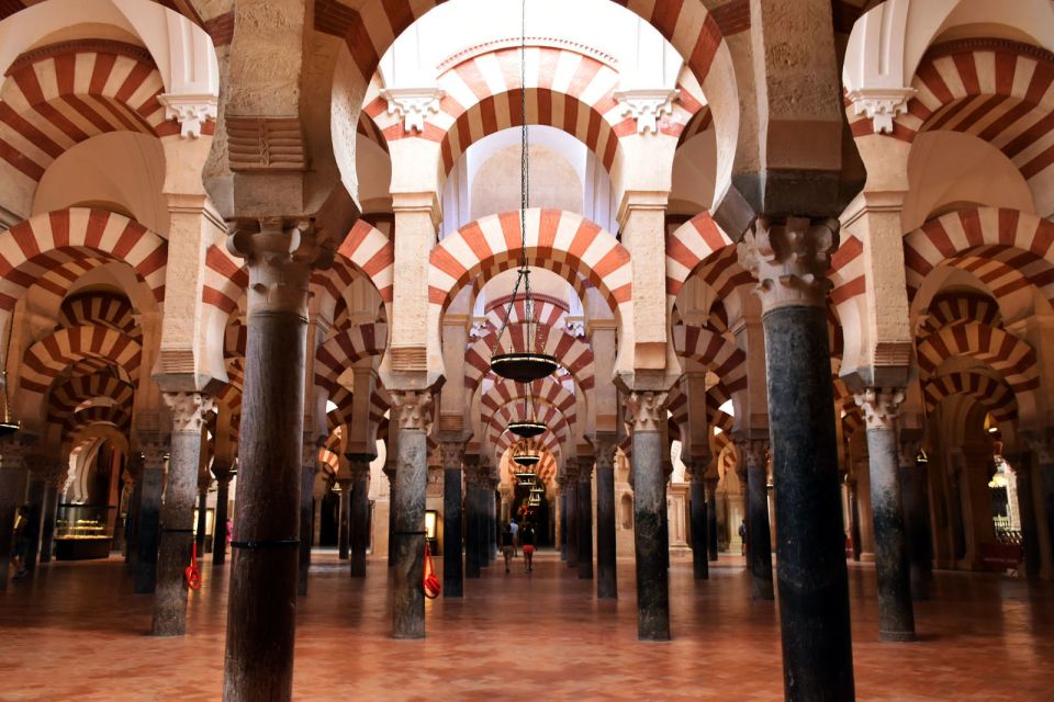Córdoba Guided Tour of the Mosque, Jewish Quarter & Alcazar - Key Points