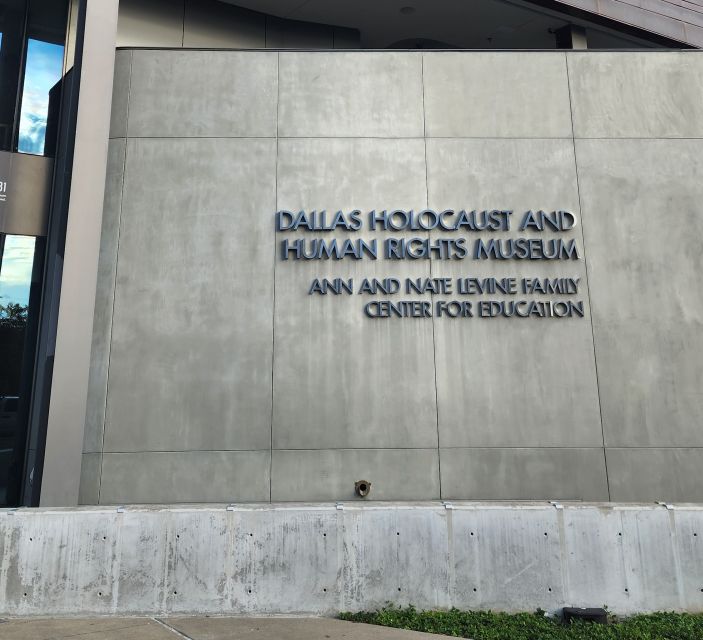 Dallas: Historic Downtown Audio Self-Guided Walking Tour - Key Points