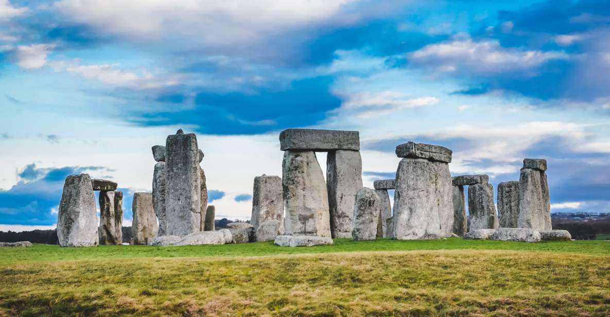 From Bath: Stonehenge & the Cotswolds Day Tour With Entry - Key Points