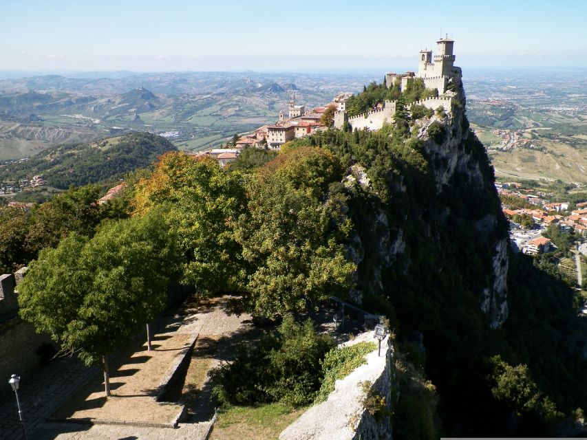 From Bologna: Private San Marino Day Tour With Lunch - Key Points