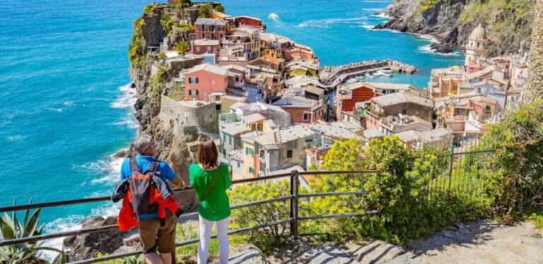 From Florence: Cinque Terre Private Day Tour