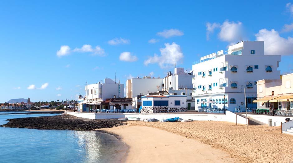 From Lanzarote: Round-Trip Ferry Transfer to Fuerteventura - Key Points