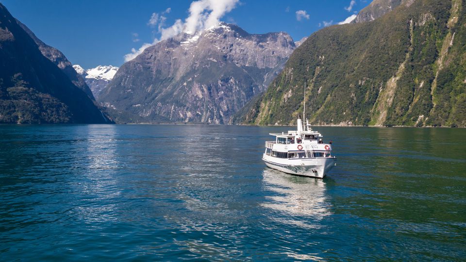 From Queenstown: Milford Sound Tour and Cruise With Lunch - Key Points