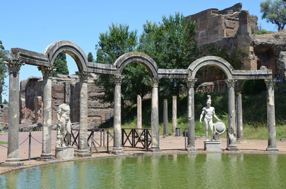 From Rome: Villa Deste and Villa Adriana Skiptheline - Key Points