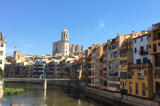 Girona Old Town & Jewish Quarter Walking Tour With a Licensed Guide - Key Points
