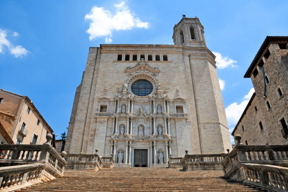 Girona: Self-guided Audio City Tour on Your Phone - Key Points