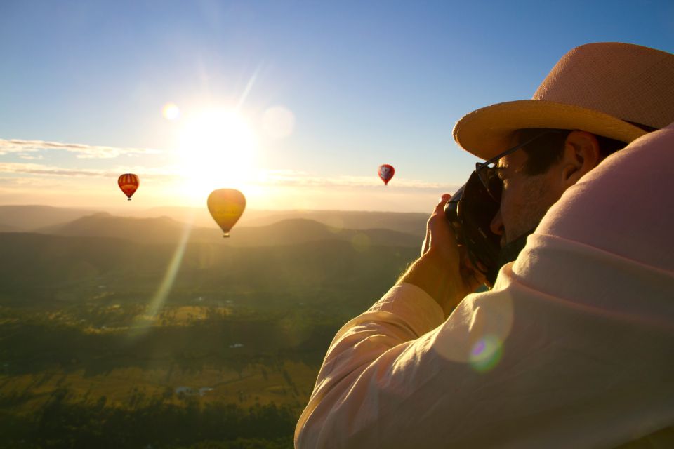 Gold Coast: Hot Air Balloon Flight and Vineyard Breakfast - Key Points
