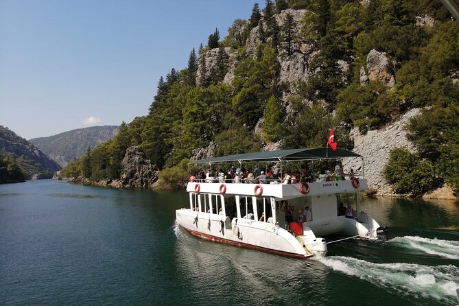 Green Canyon: 5 Hours Boat Trip With Lunch and Soft Drinks - Key Points